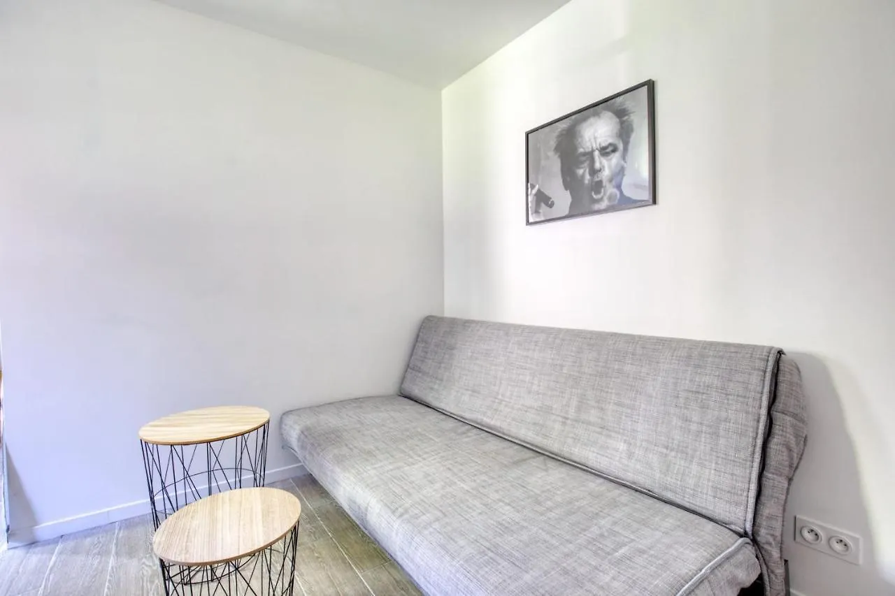 Beautiful Apartment Near The Seine location